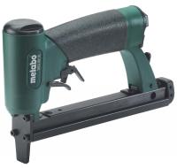 Скобозабиватель DKG 80/16, кейс